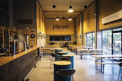 CERVEZA E HIDROMIEL CASTREÑA TAP ROOM "LA FABRICA"