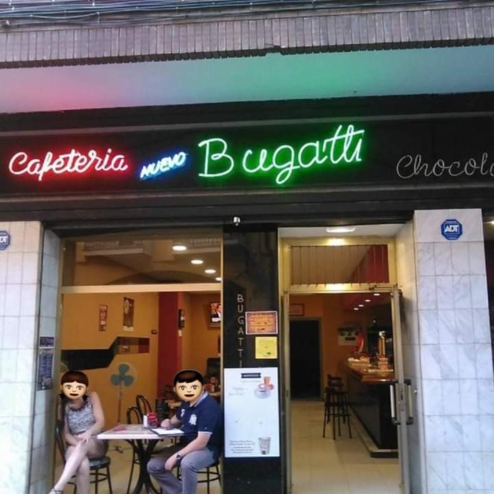 Bar Bugatti 11