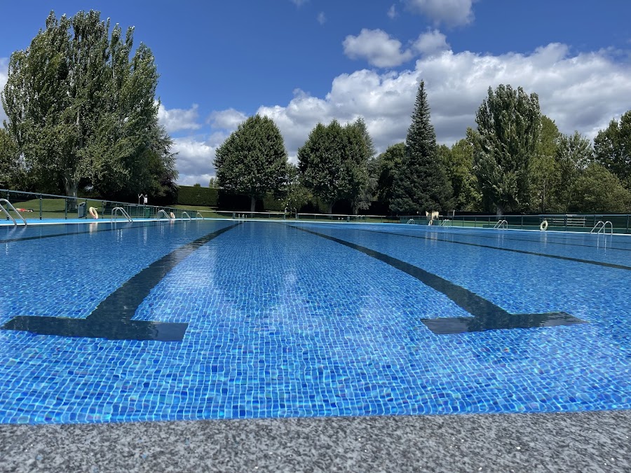 Piscinas municipales Cubillos del Sil