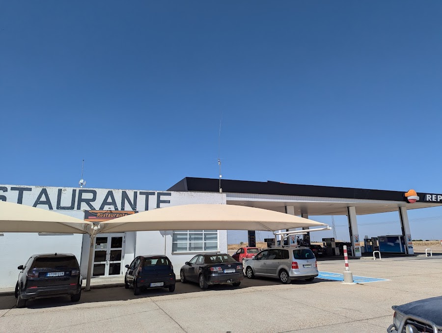 Repsol Estación de servicio y Restaurante