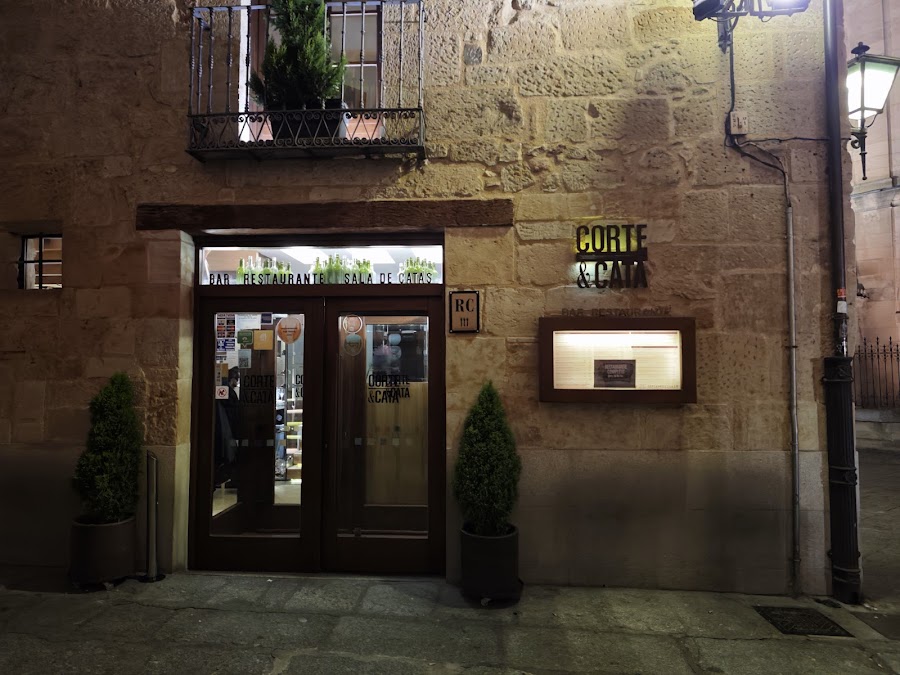 RESTAURANTE CORTE Y CATA