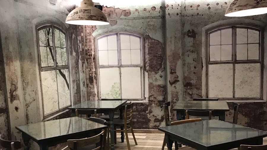 Terraza de Vino y Rosas